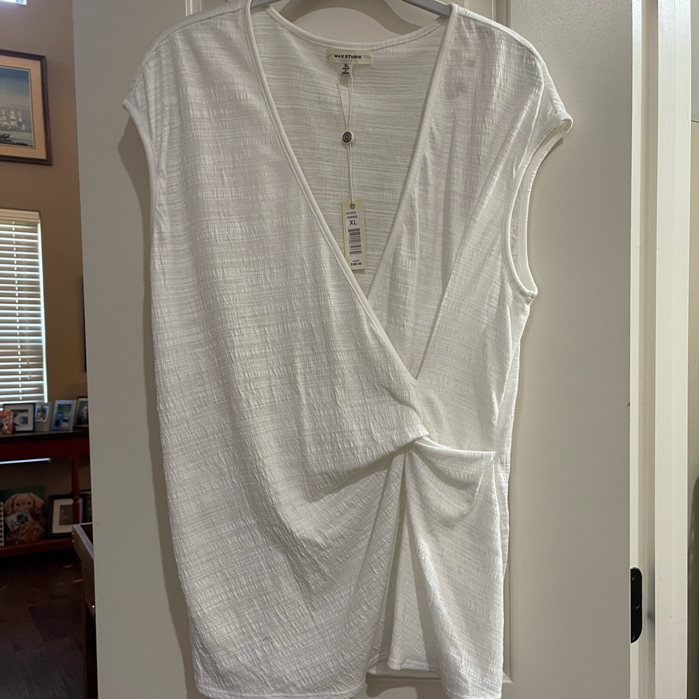 Max Studio faux wrap White tee s/s XL